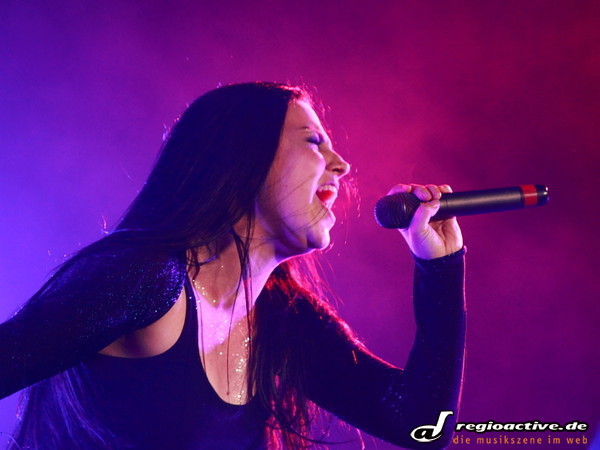 alle augen auf amy lee - Fotos: Evanescence live bei Rock am Ring 2012 